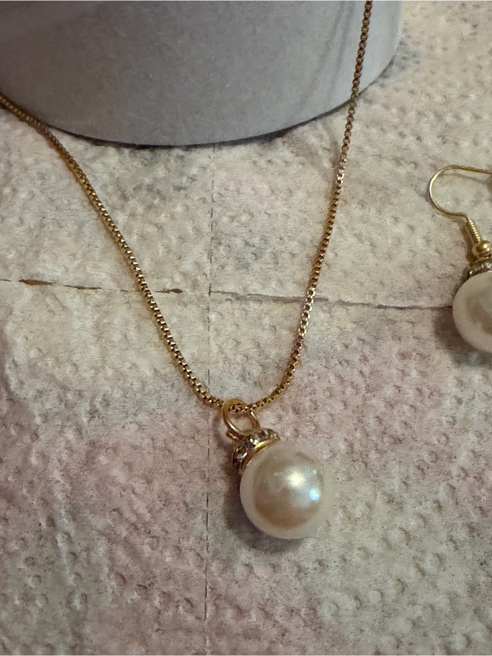 Hand Crafted Gold Pearl Pendant Necklace -Cream Pearl cubic zirconia accents NEW